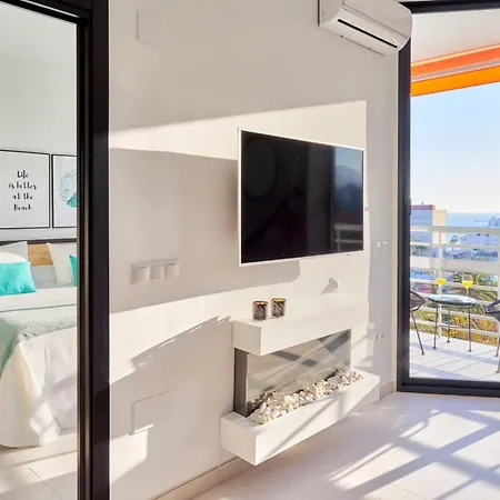 Apartment With Hot Tub, Sea-view Torremolinos