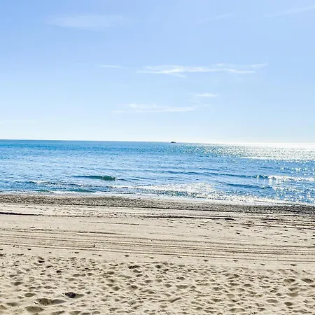 Apartment In Torremolinos With Sea Views Apartment *