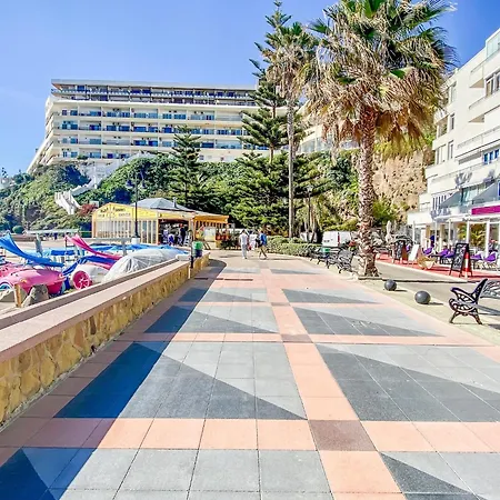 Apartment With Hot Tub, Sea-view Torremolinos