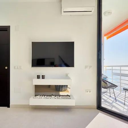 Apartment With Hot Tub, Sea-view *